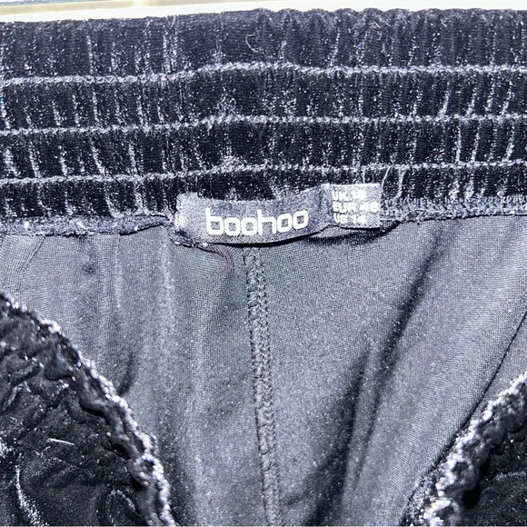 Boohoo high waisted pull on velour pants - Picture 4 of 4